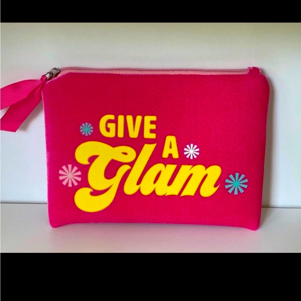 Benefit Give a Glam Cosmetic Bag